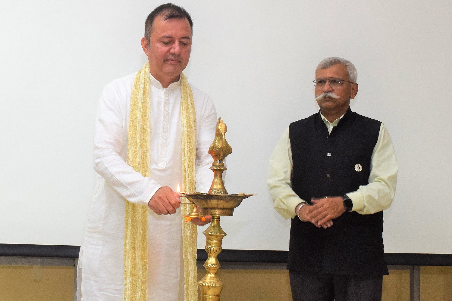Two Workshops on Sanskrit and Tamil Languages Commence at IIM Indore