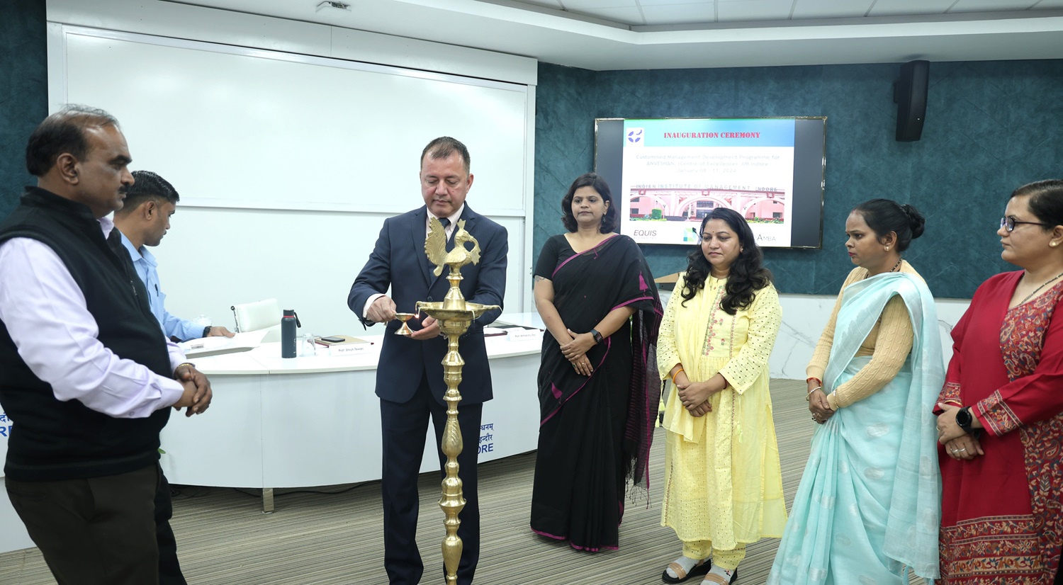 Capacity Building Programme for CMOs begins at IIM Indore under CoE ANVESHAN